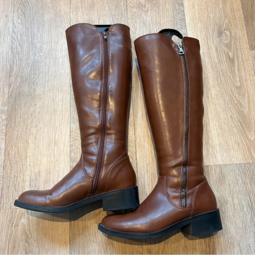 Source Unknown Chestnut Heeled Boots